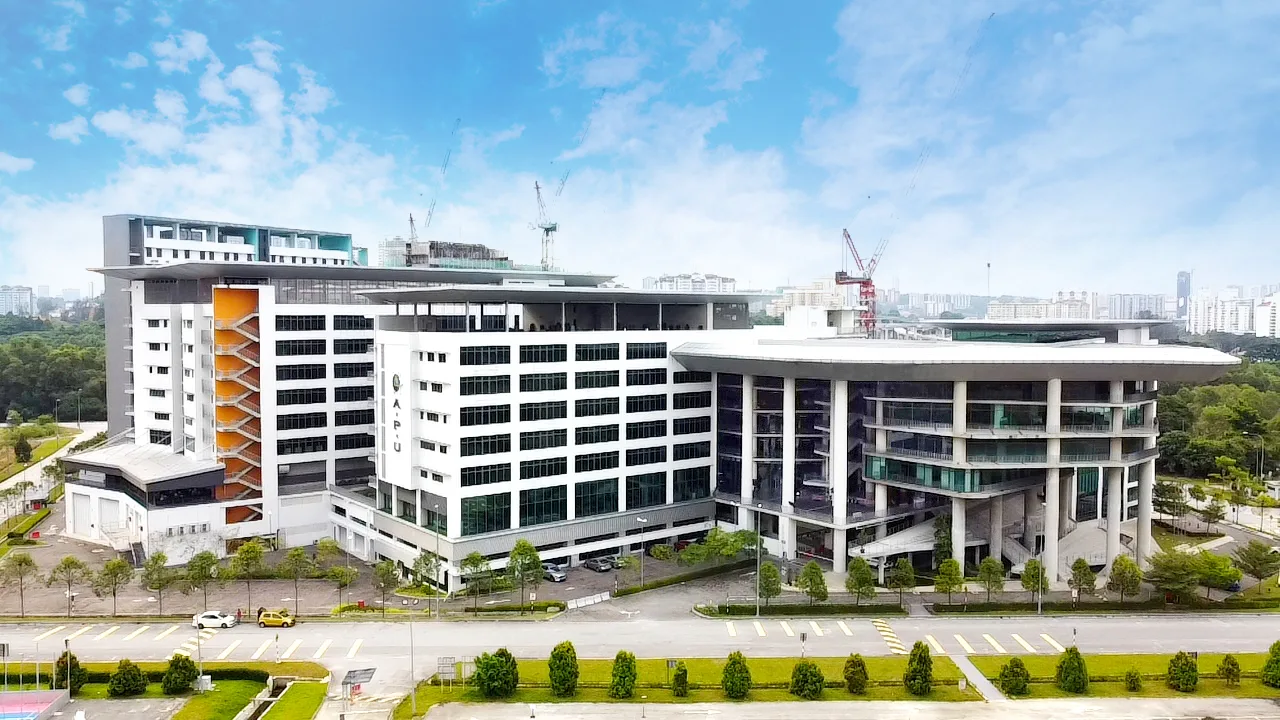 Diploma In Information & Communications Technology With A Specialism In Software Engineering